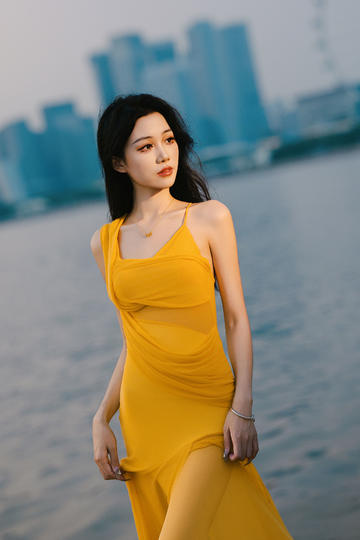 百个女生一个男生